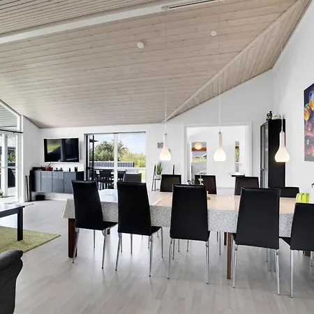 Delko - 650m From The Sea By Interhome בית נופש