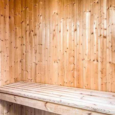 Delko - 650m From The Sea By Interhome