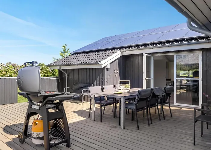 Delko - 650m From The Sea By Interhome *