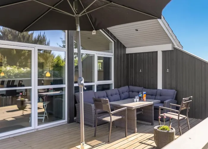 Delko - 650m From The Sea By Interhome